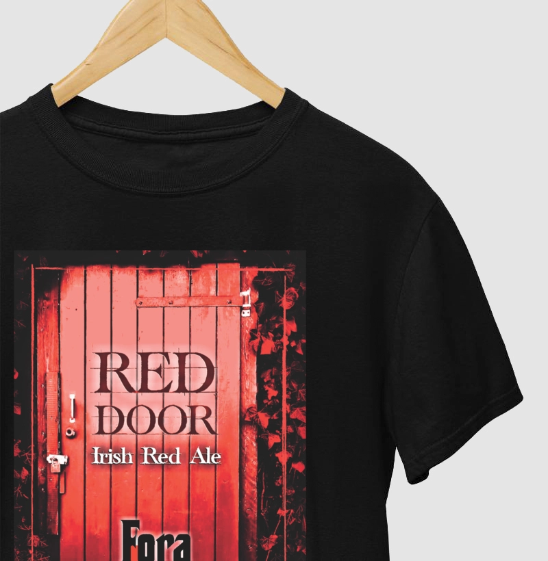 Camiseta Red Door