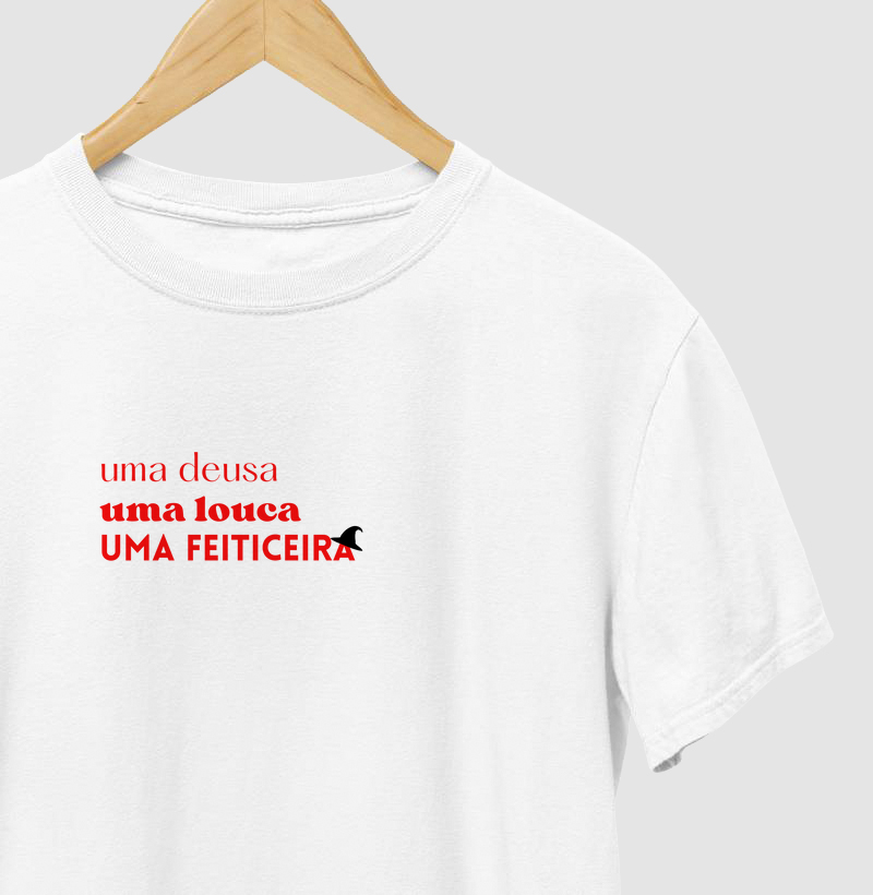 Uma deusa,  uma louca, uma feiticeira