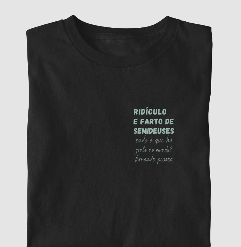 Rídiculo e farto de semideuses