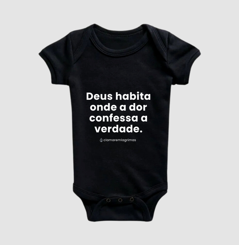 Deus habita onde a dor confessa a verdade.