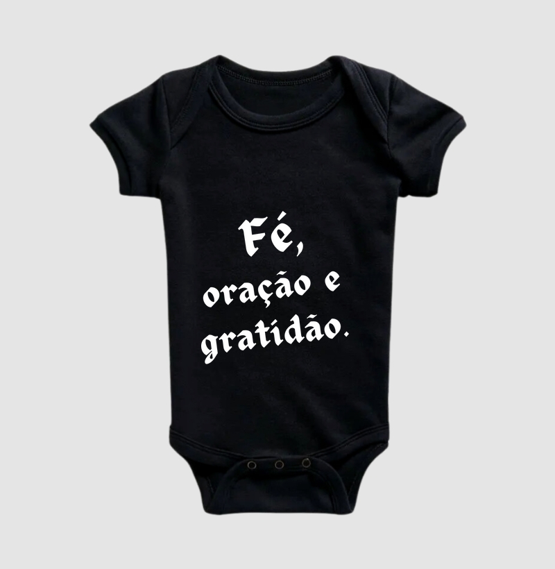 Fé, oração e gratidão.