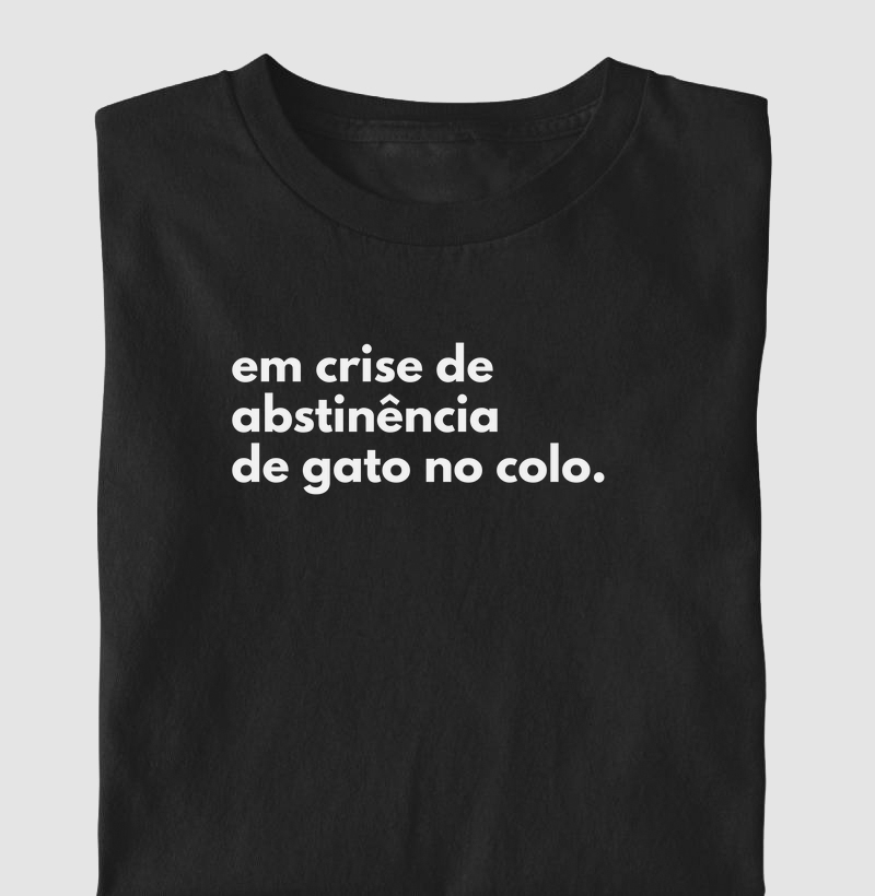 Em crise de abstinência de gato no colo