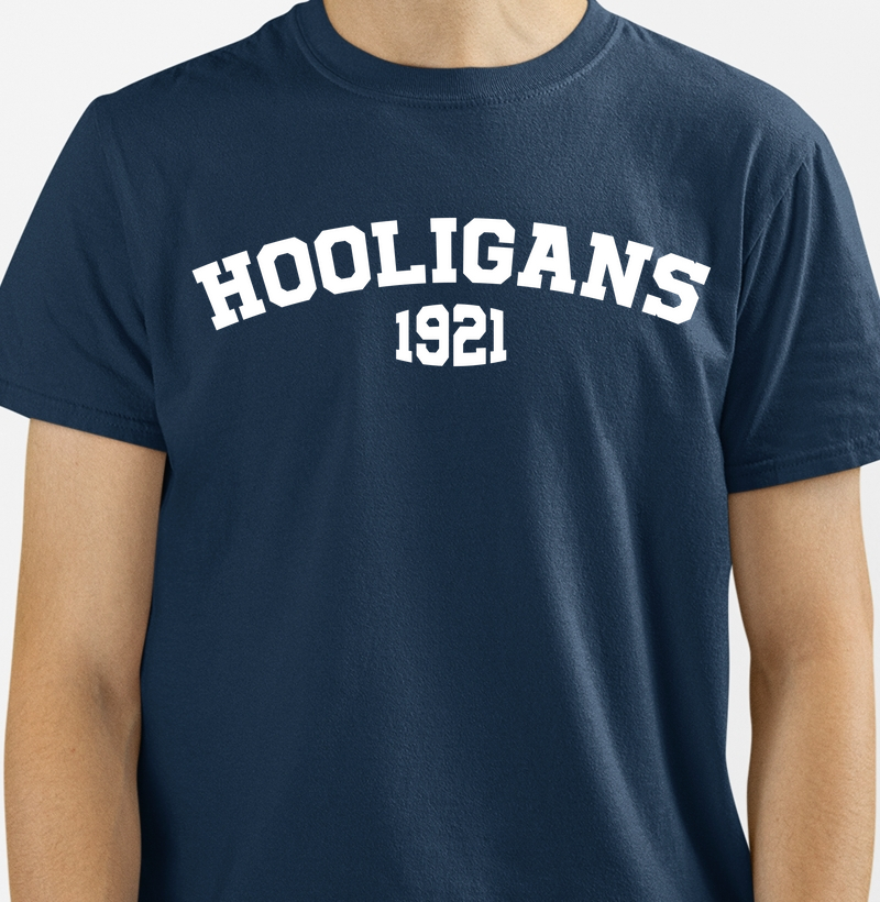 Camiseta Hooligans 1921 - Letras Brancas