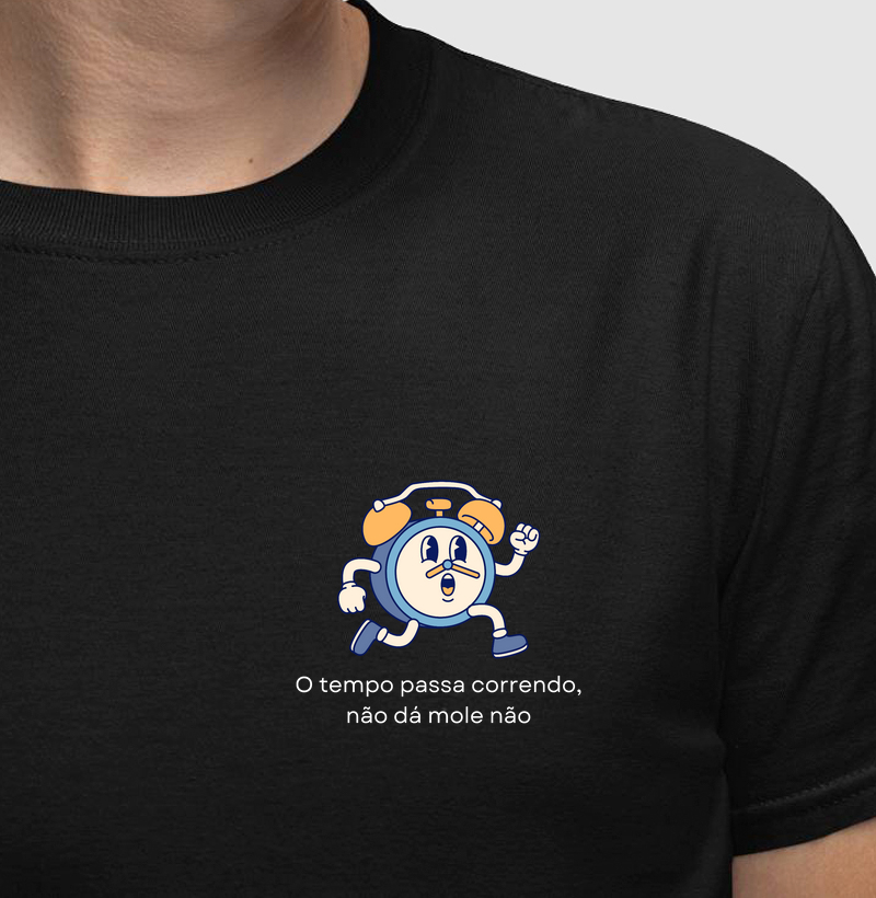 Camiseta | O tempo passa correndo