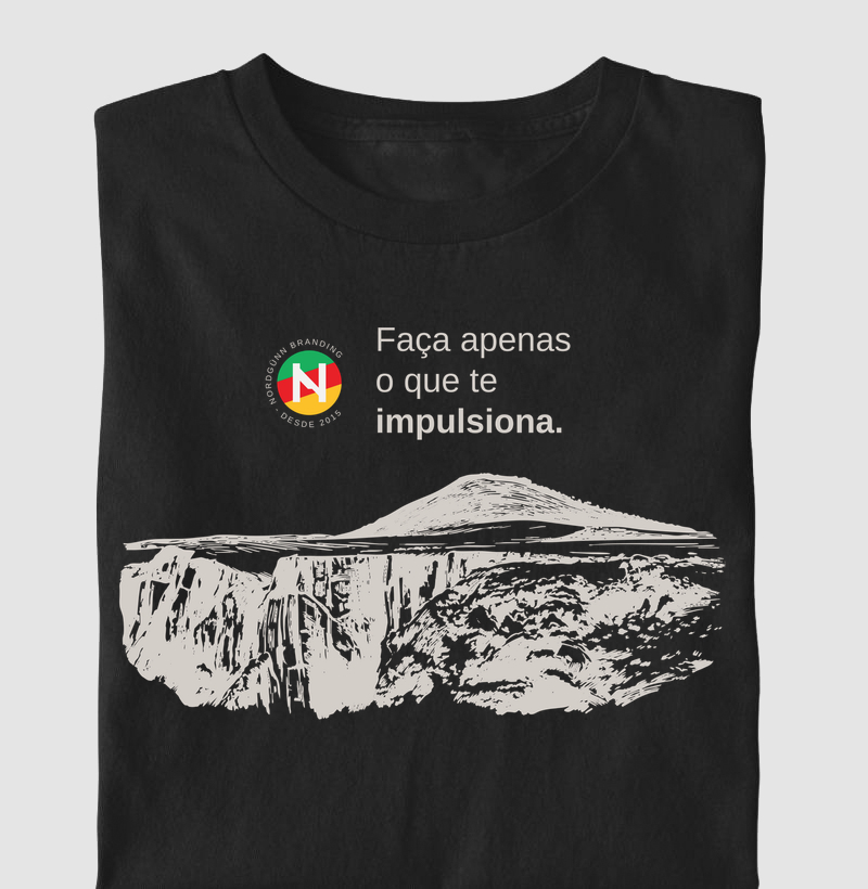 Camiseta Pico do Monte Negro Infantil