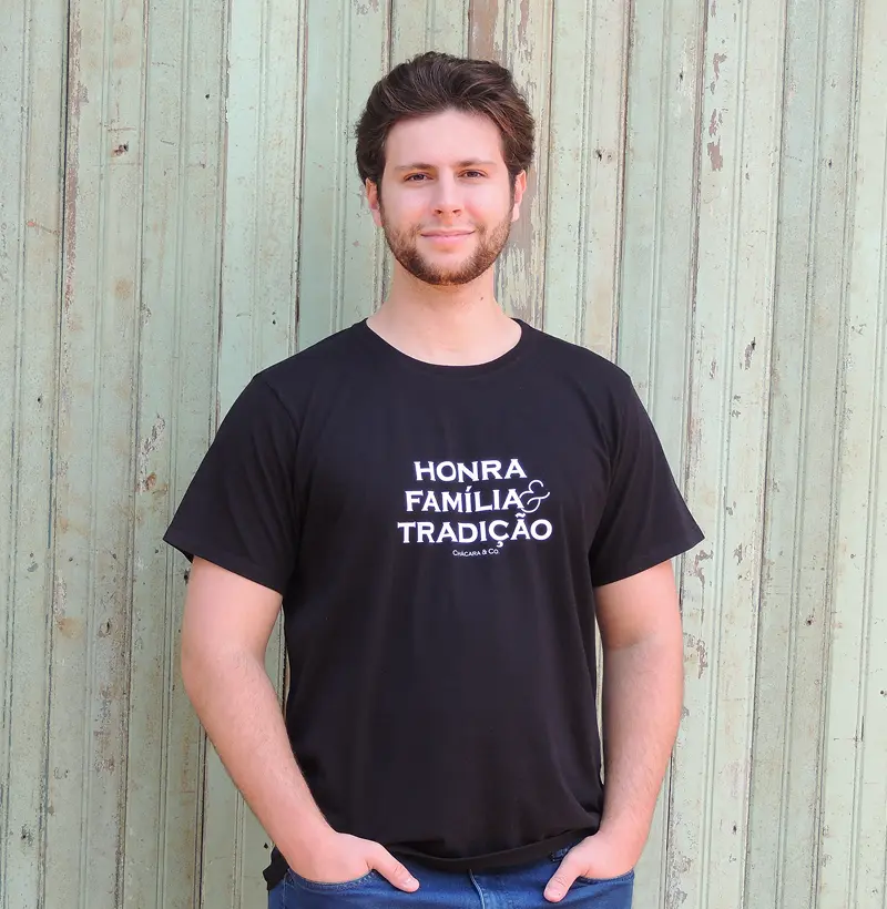 Camiseta masculina - Honra, família e tradição