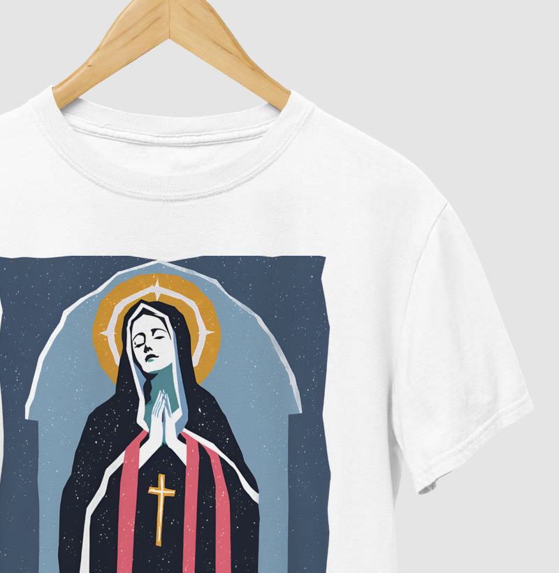 Camiseta Maria clareia minhas sombras