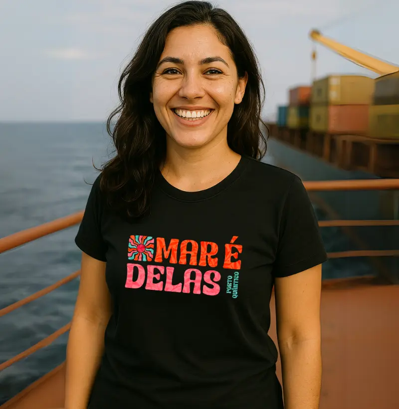 Camiseta Feminina 100% Algodão - O Mar é Delas