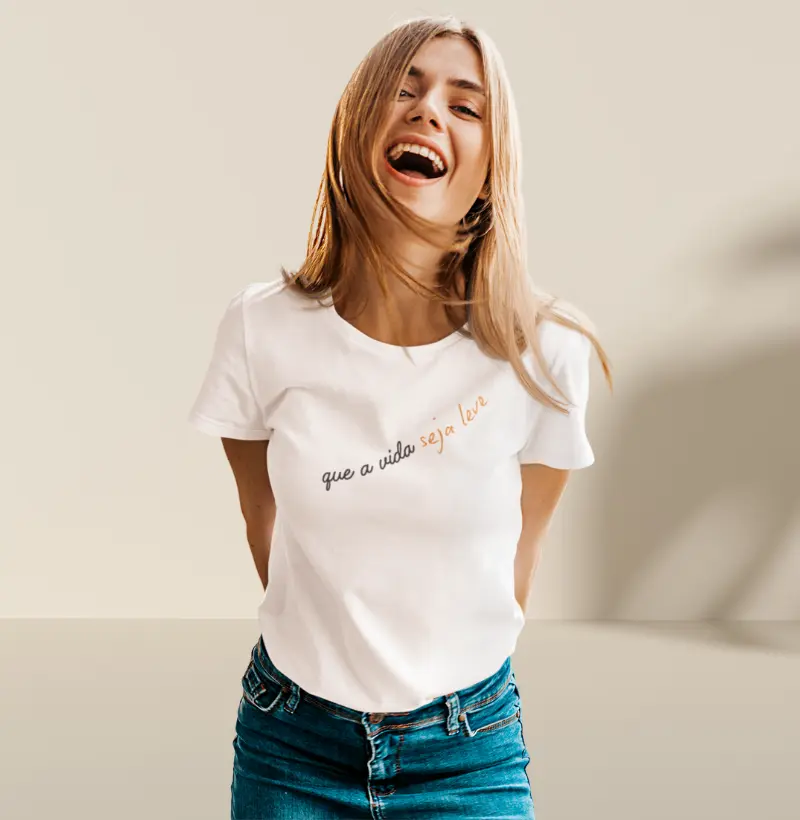 Camiseta Feminina - Que a vida seja leve