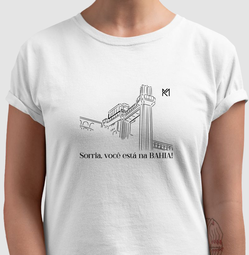 Camiseta Sorria, você está na BAHIA! - Kamie