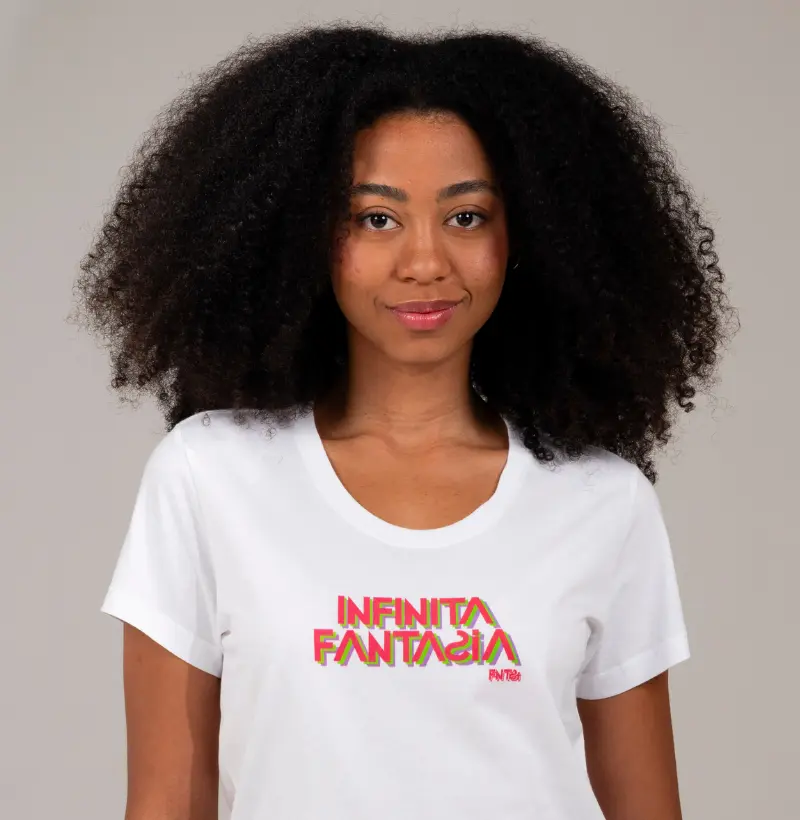 T-SHIRT "INFINITA FANTASIA" / LETTERING MÉDIO