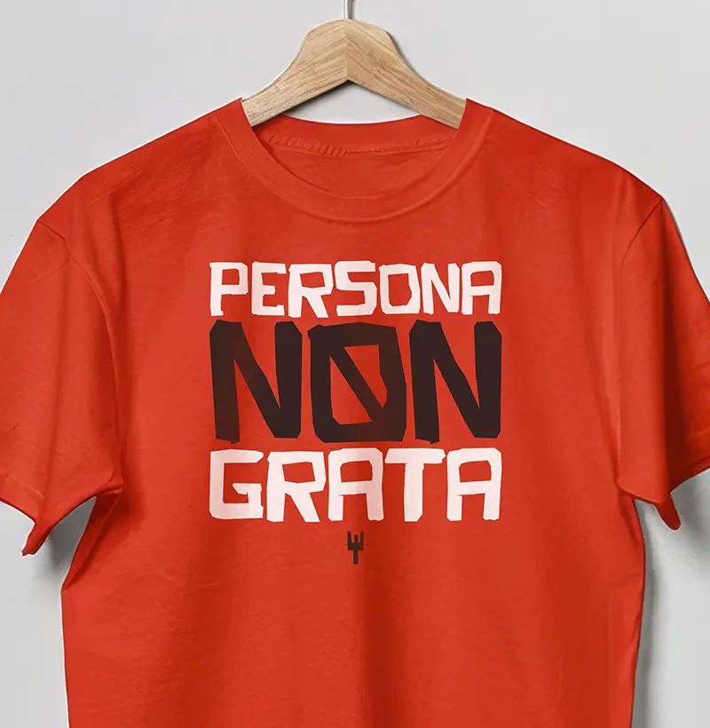 Camiseta Persona Non Grata