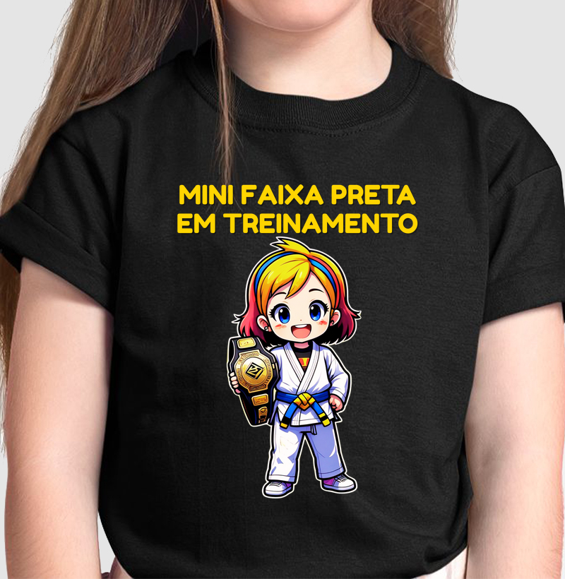 UMA MINI FAIXA PRETA EM TREINAMENTO