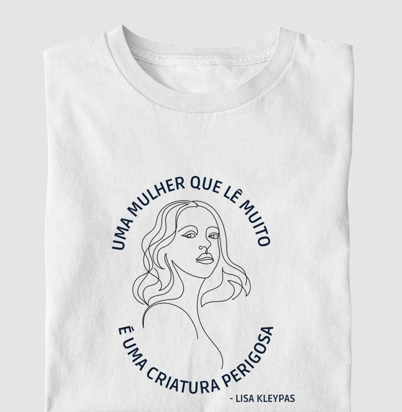 Mulher que lê muito