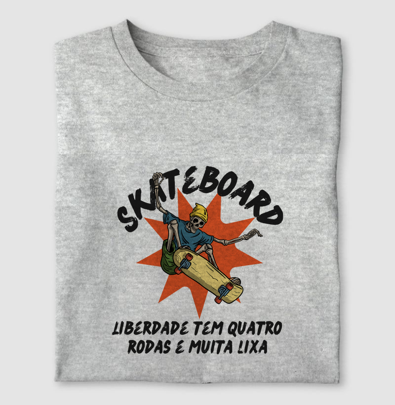 Skate Liberdade tem 4 Rodas e Muita Lixa