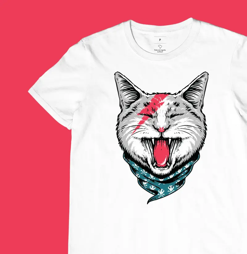 Gatinho com lenço no pescoço