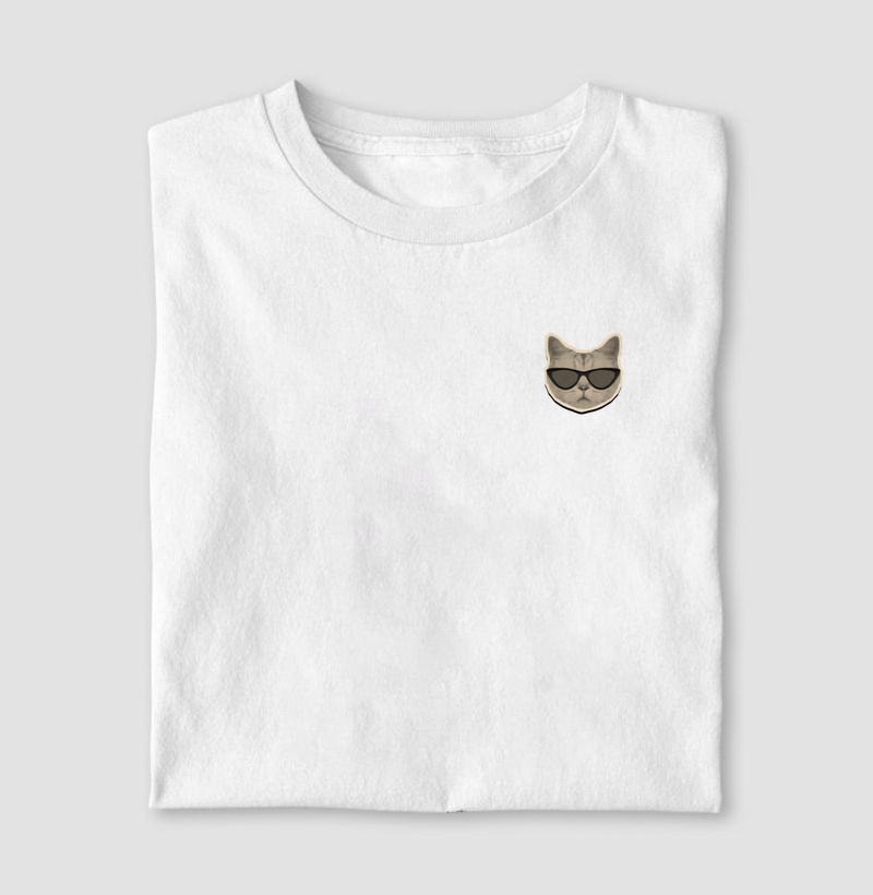 Camiseta - Gato Retrô: Estilo com Atitude