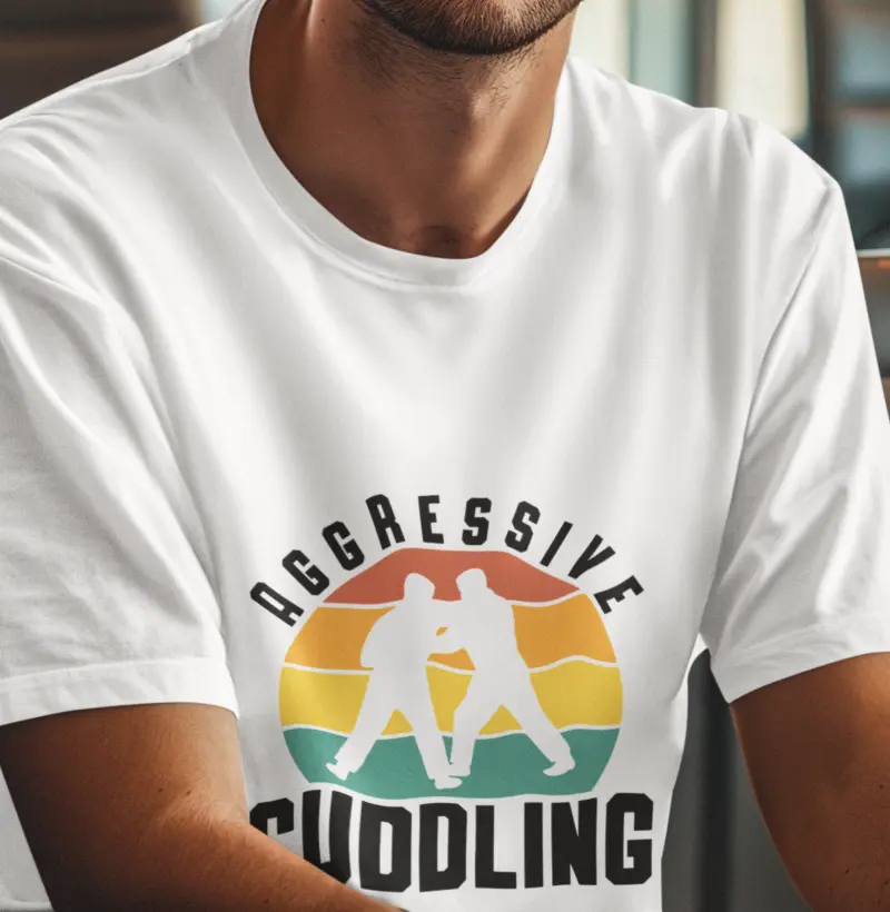 Camiseta Aggressive Cuddling - Qualidade Reserva
