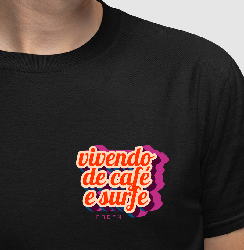 Vivendo de café e surfe