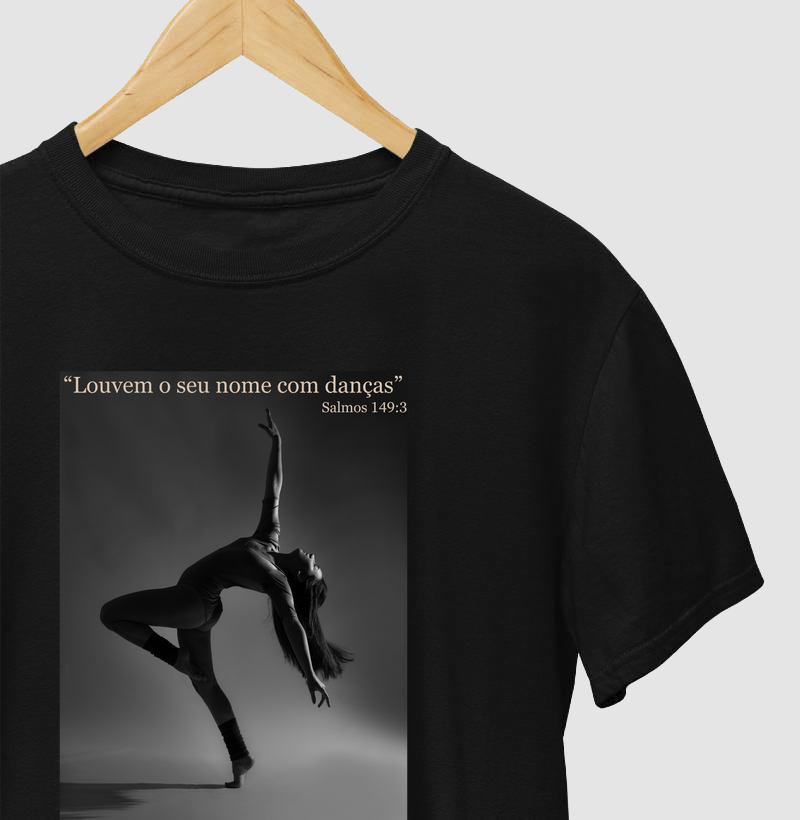 Louvem ao Seu nome com danças