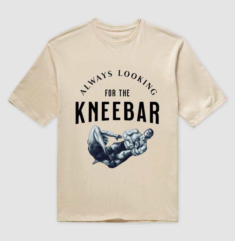 Camiseta Oversized Kneebar