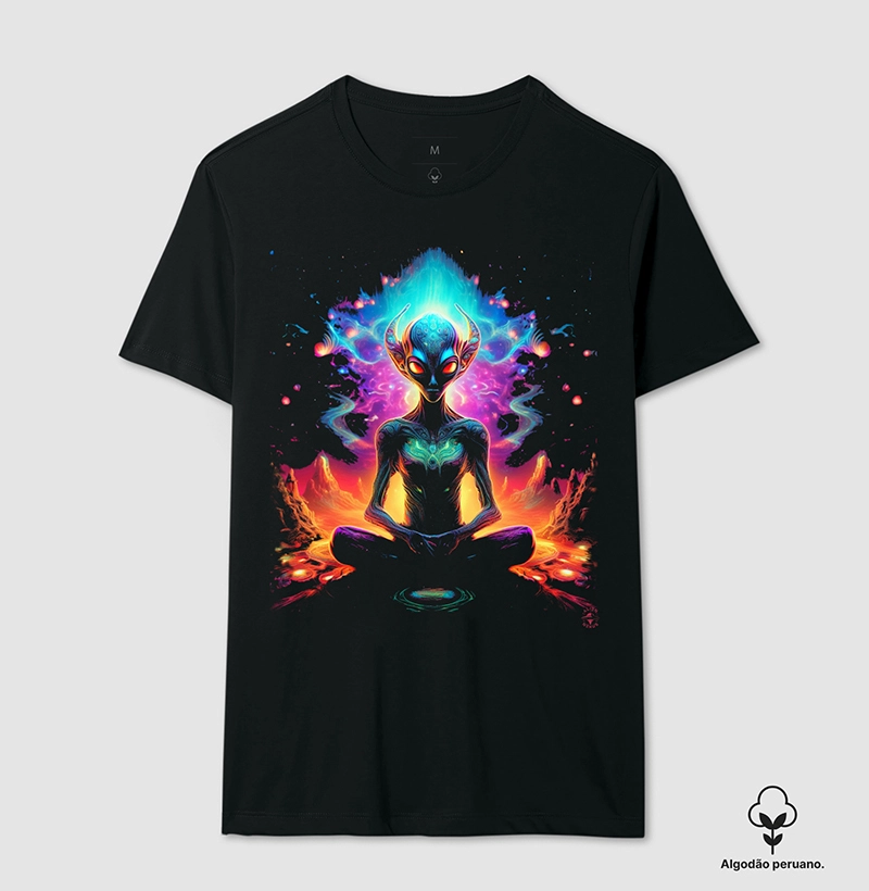 Camiseta Algodão Peruano Meditação Alien