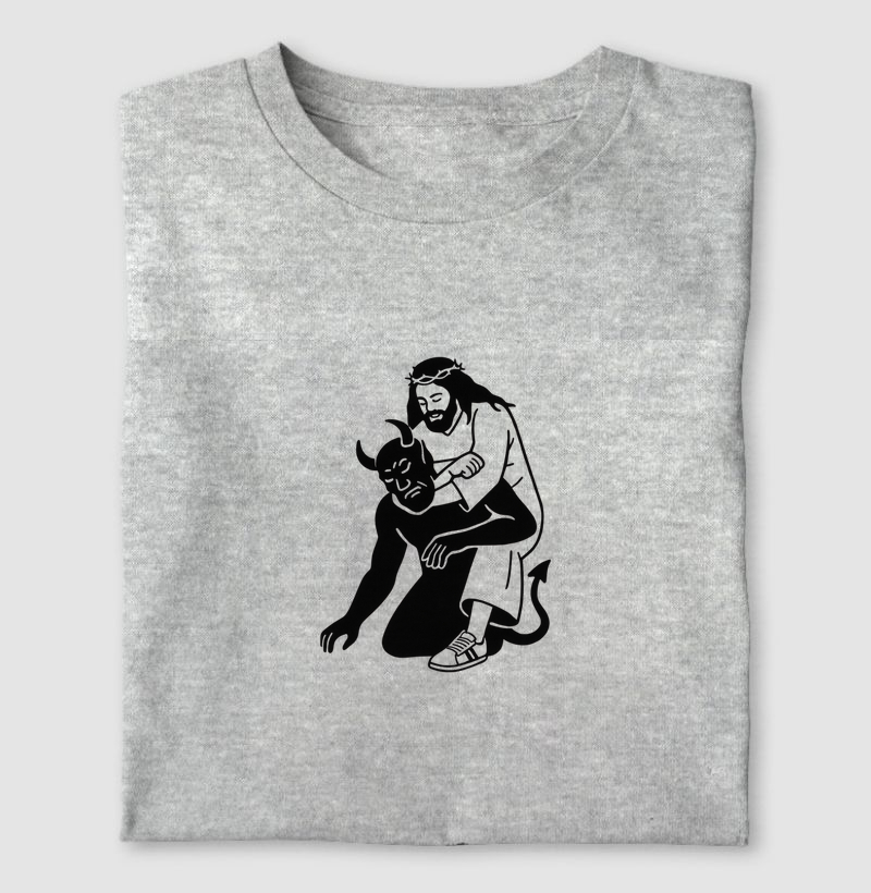 Camiseta "Jesus enforcando Satanás"