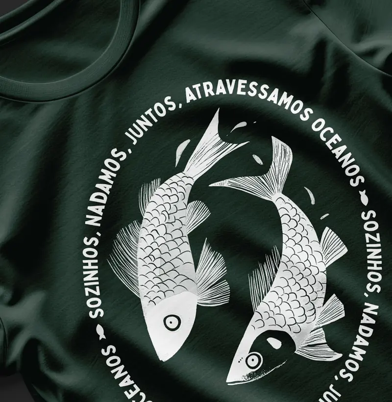 Blusa Sozinhos nadamos, juntos, atravessamos oceanos Branca