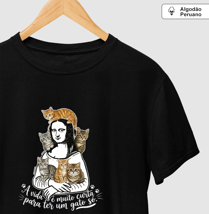 A vida é muito curta para ter um gato só.