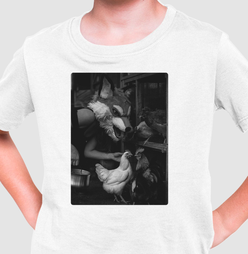 Camiseta Infantil raposão no galinheiro