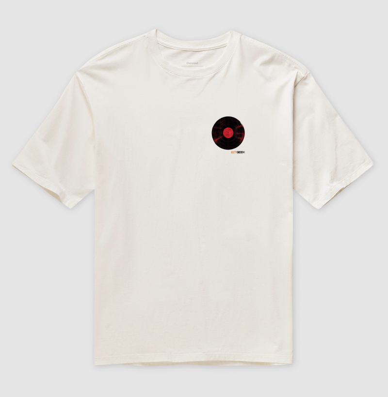 Camiseta Oversized Vinil Vibes