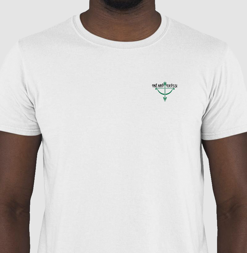 Camiseta Bls Akê Arô Oxóssi Sombreada Branca Masc.