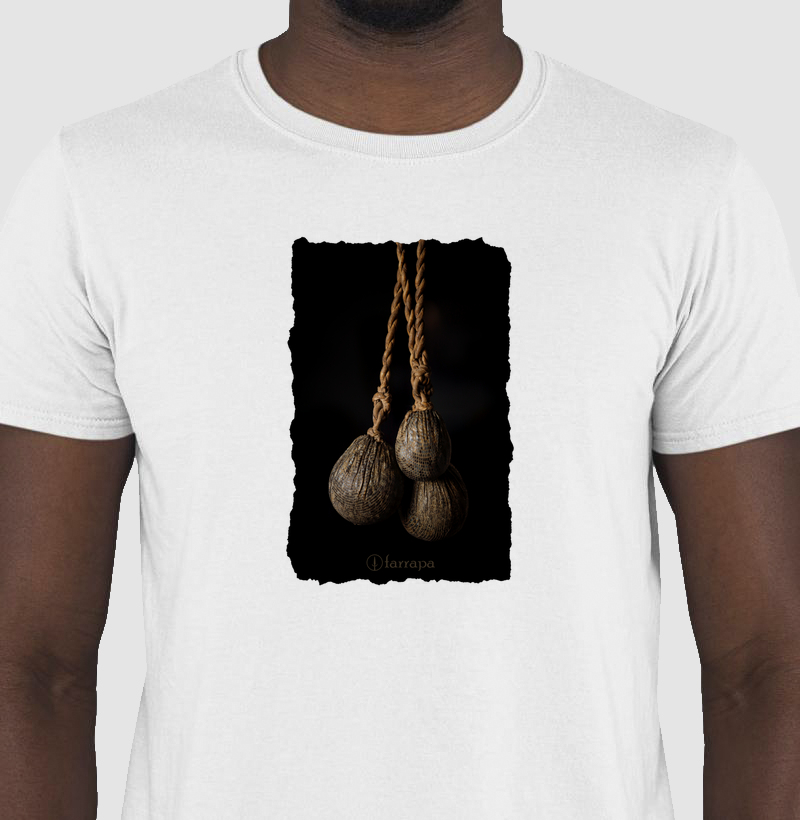 Boleadeira de couro de lagarto (peça do Museu Histórico Farroupilha)