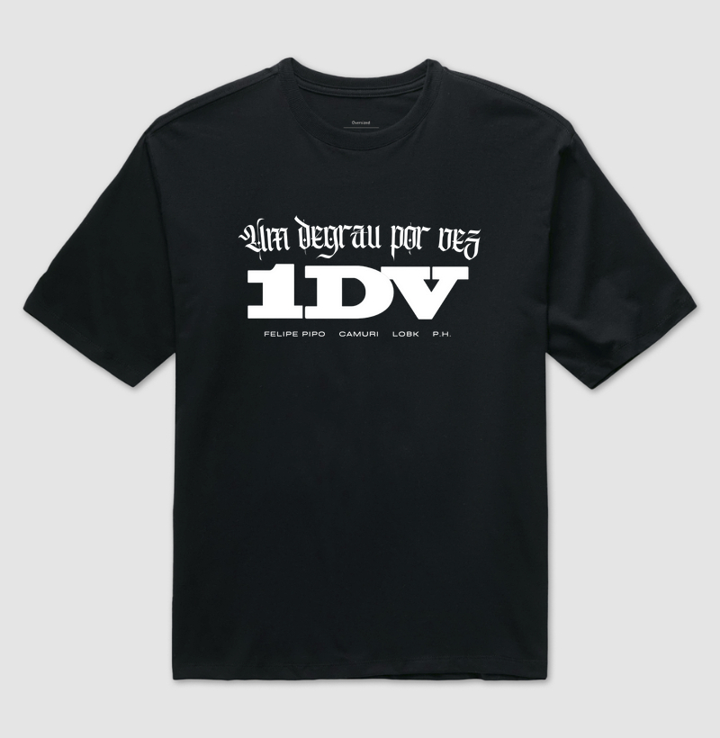 Oversized Unissex Collab - 1DV no peito