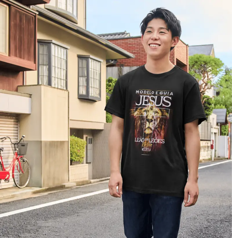 Camiseta "Modelo e guia, Jesus, Leão dos Leões"