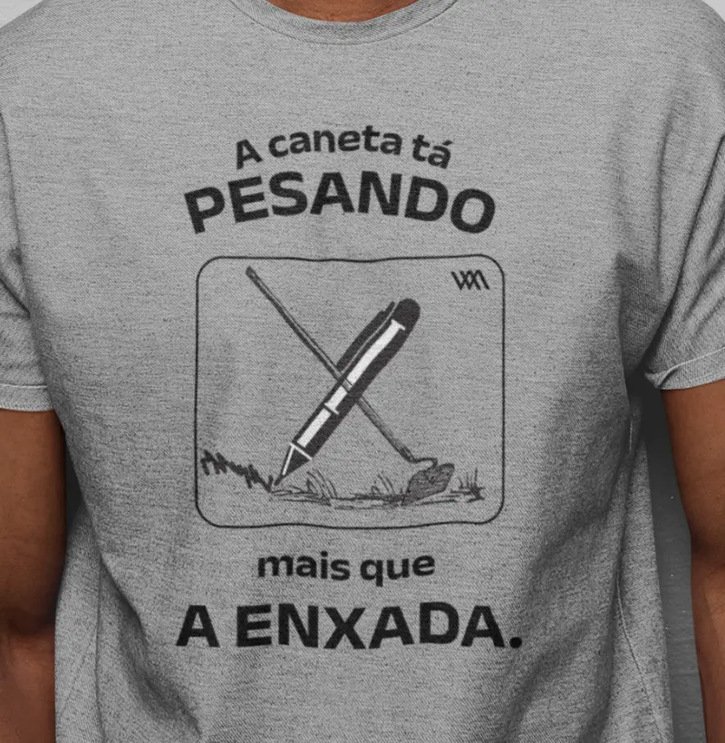 A caneta tá pesando mais que a enxada