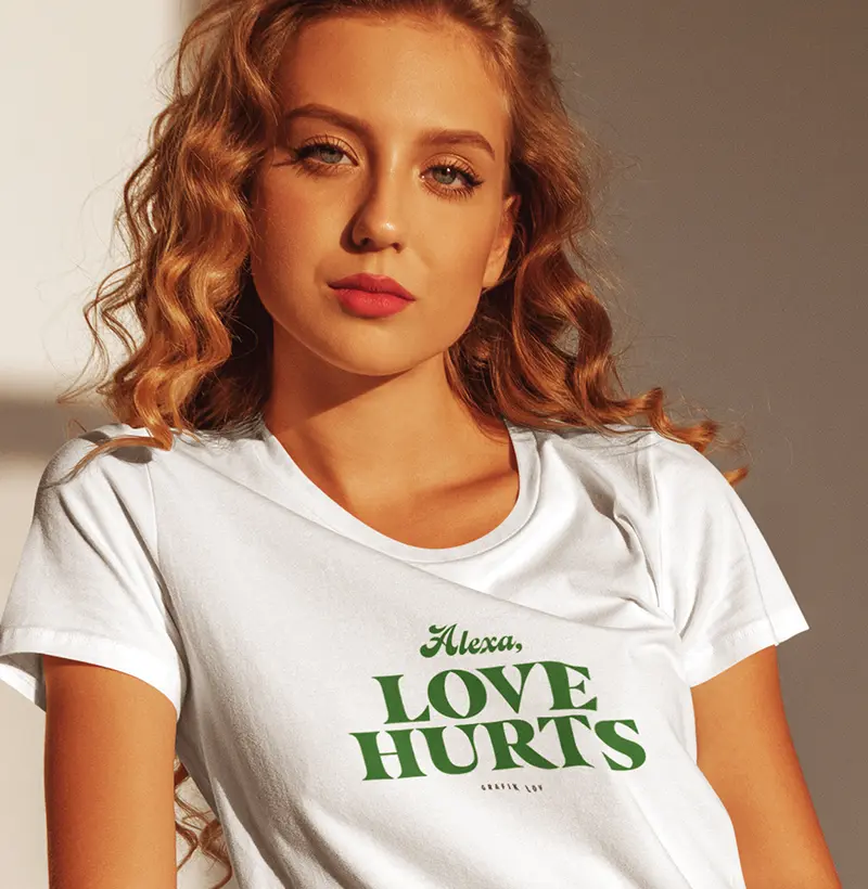 Camiseta Alexa Love Hurts