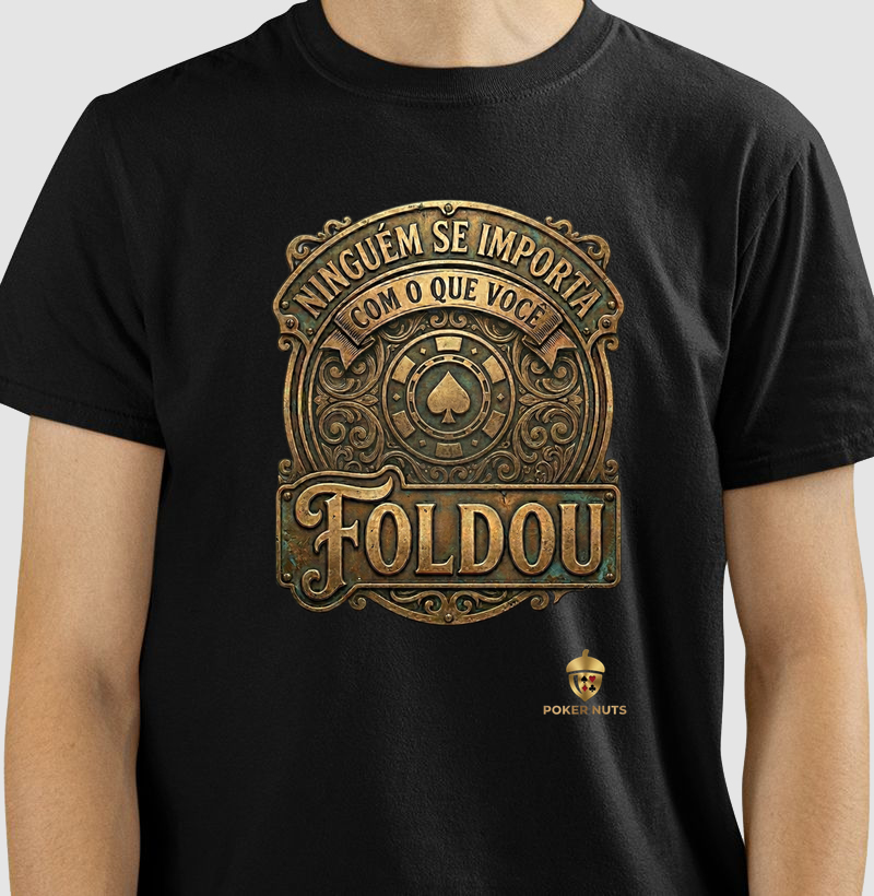 Camiseta Ninguém se importa com o que você Foldou