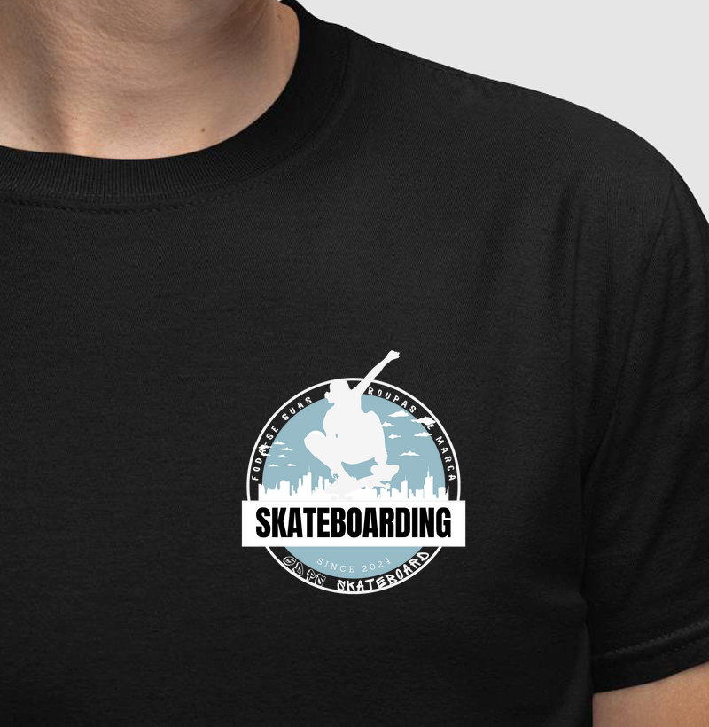 Skateboarding Estampa Peito