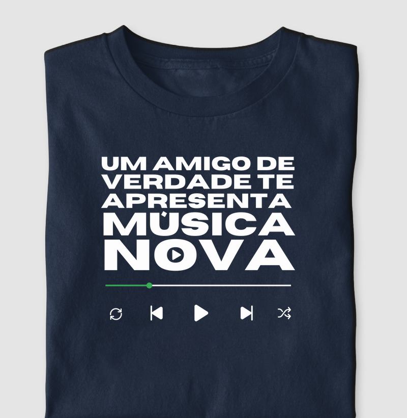 Amigo apresenta musica boa