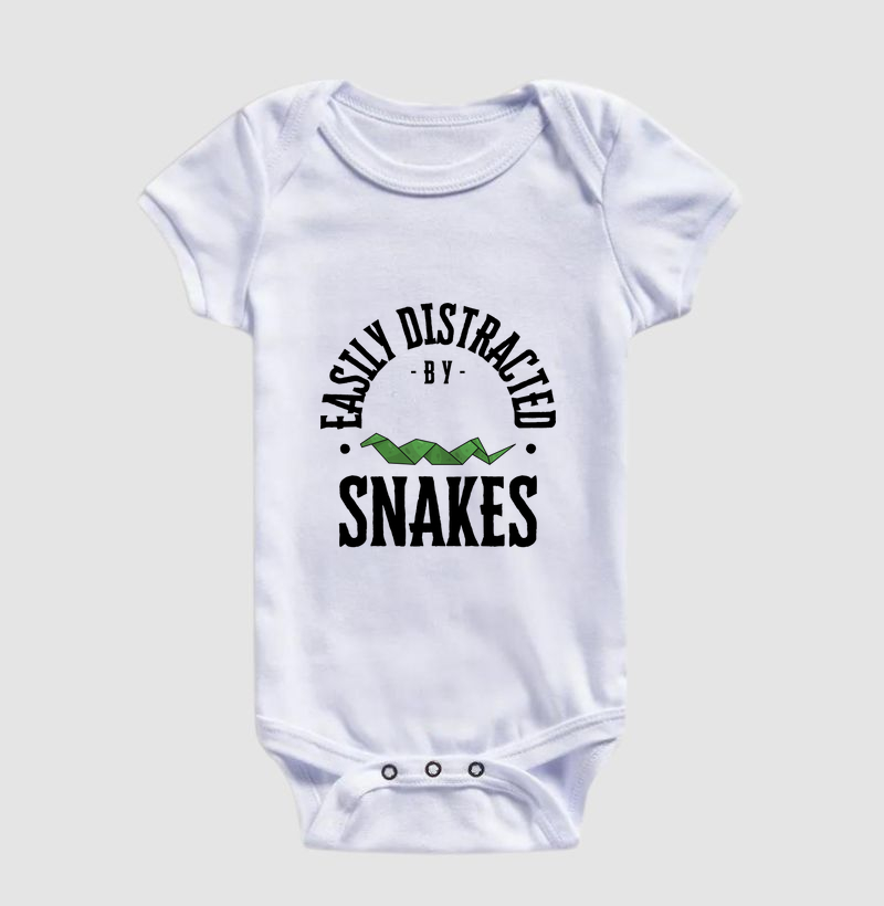 Easily Distracted by Snakes (Letras Brancas)