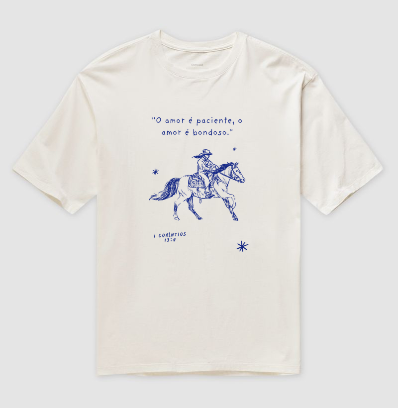 T-Shirt Oversized Católica | O amor é paciente
