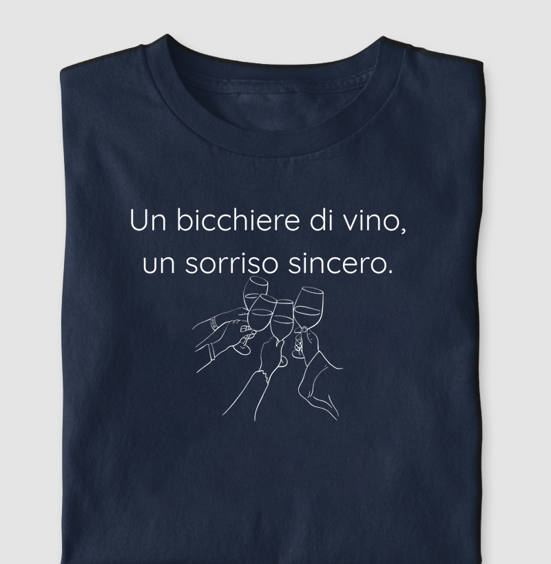 Un bicchiere di vino, un sorriso sincero