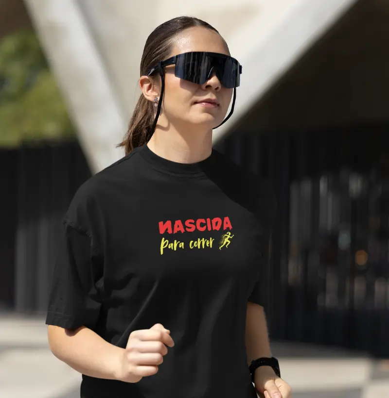 Camiseta Feminina Runner | Nascida para Correr | Paixão pela Corrida | Espírito Maratonista