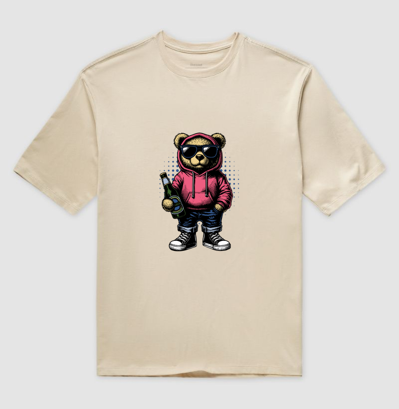 Teddy Beer: Camiseta Oversized - O Ursinho Mais Descolado do Rolê