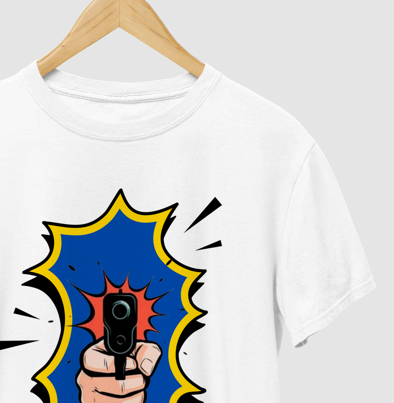 Camiseta Arma em Punho