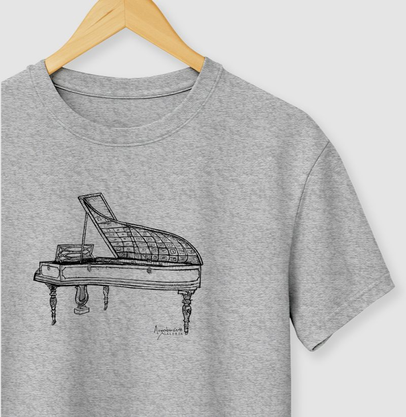 PIANO ANTIGO