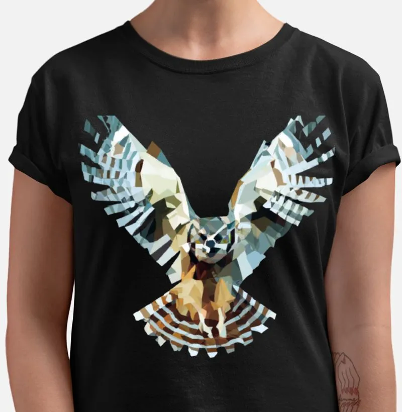 Camiseta Corujas em voo penas brancas